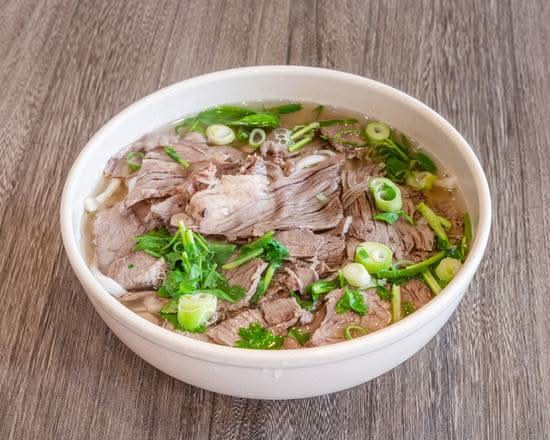 lan zhou Noodles with Beef Soup兰州牛肉